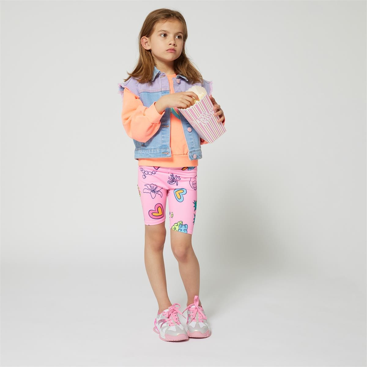 Billieblush - Jacket sin mangas de mezclilla • Ilustraciones de amor en lentejuelas