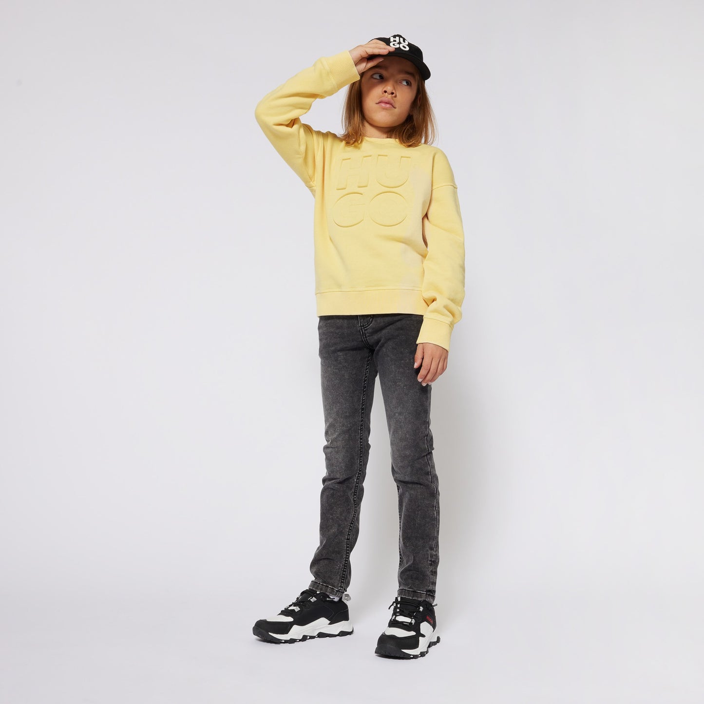 Hugo - Yellow Sweatshirt & "Hugo" logo in reliëf op de voorkant
