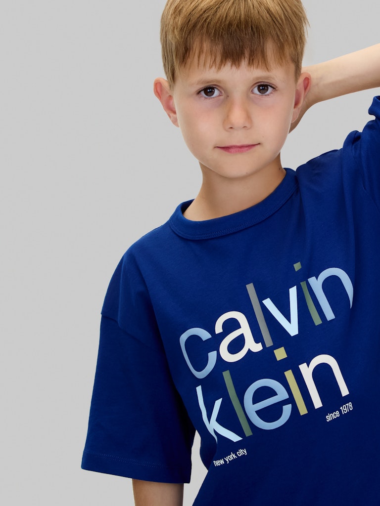 Calvin Klein - LOGO GRÁFICO COLOR GRÁFICO LOGO DE LOGO TENDE AZUL
