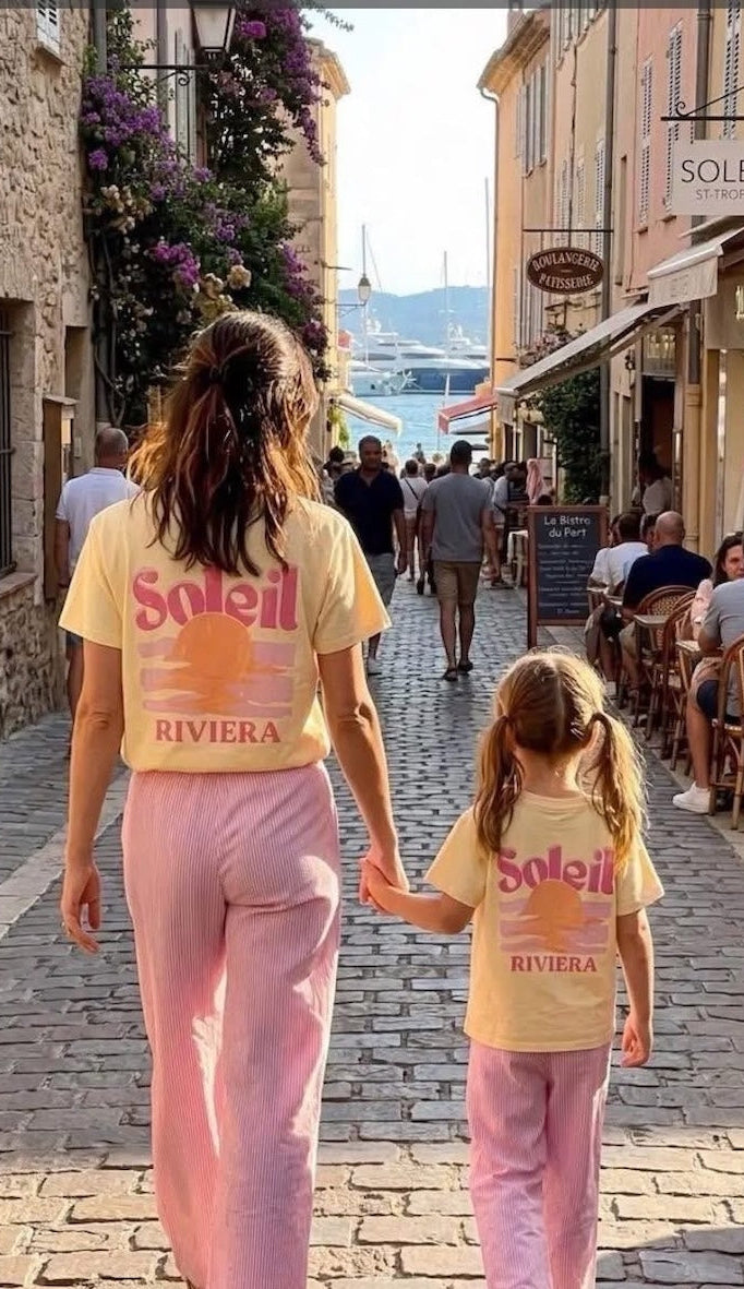 Madre e hija: camiseta amarilla Riviera