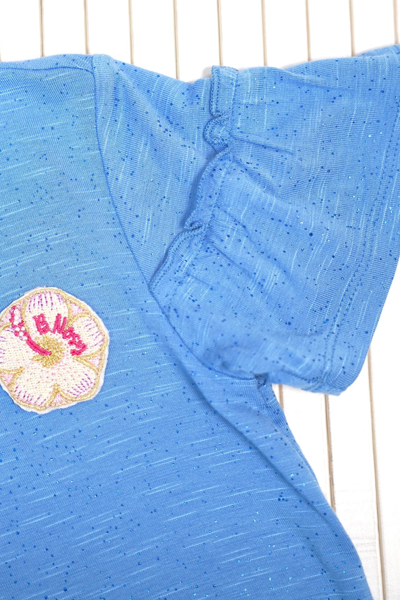 B.Nosy - Tika t -shirt