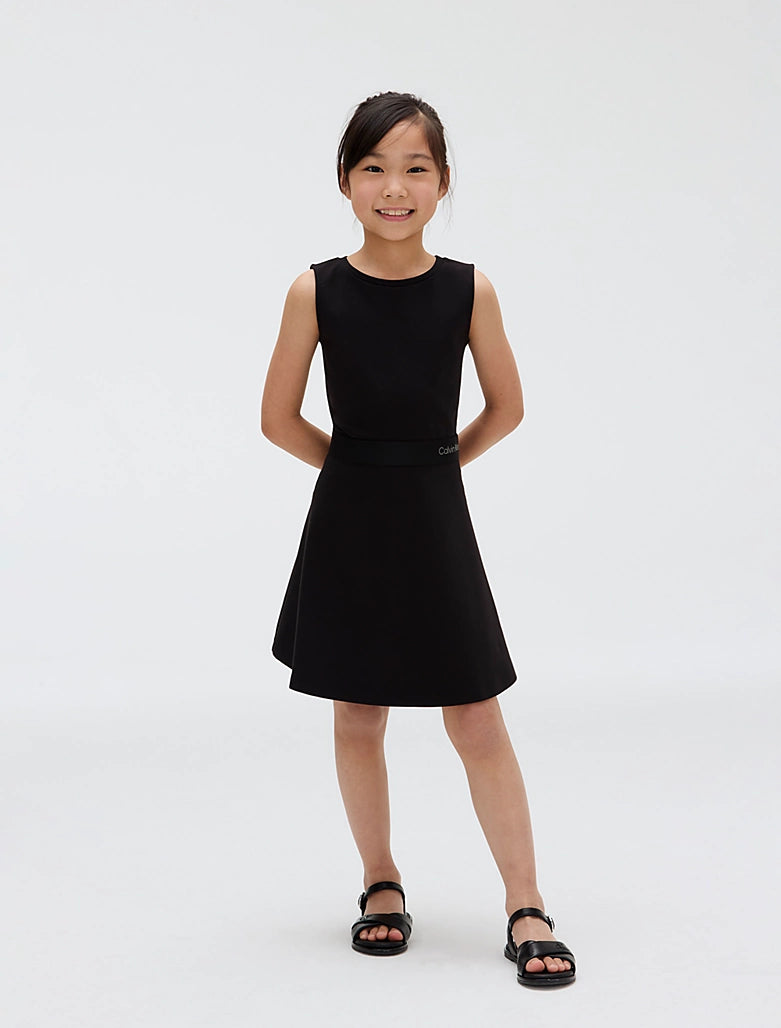 Calvin Klein - Robe noire Fite Flare