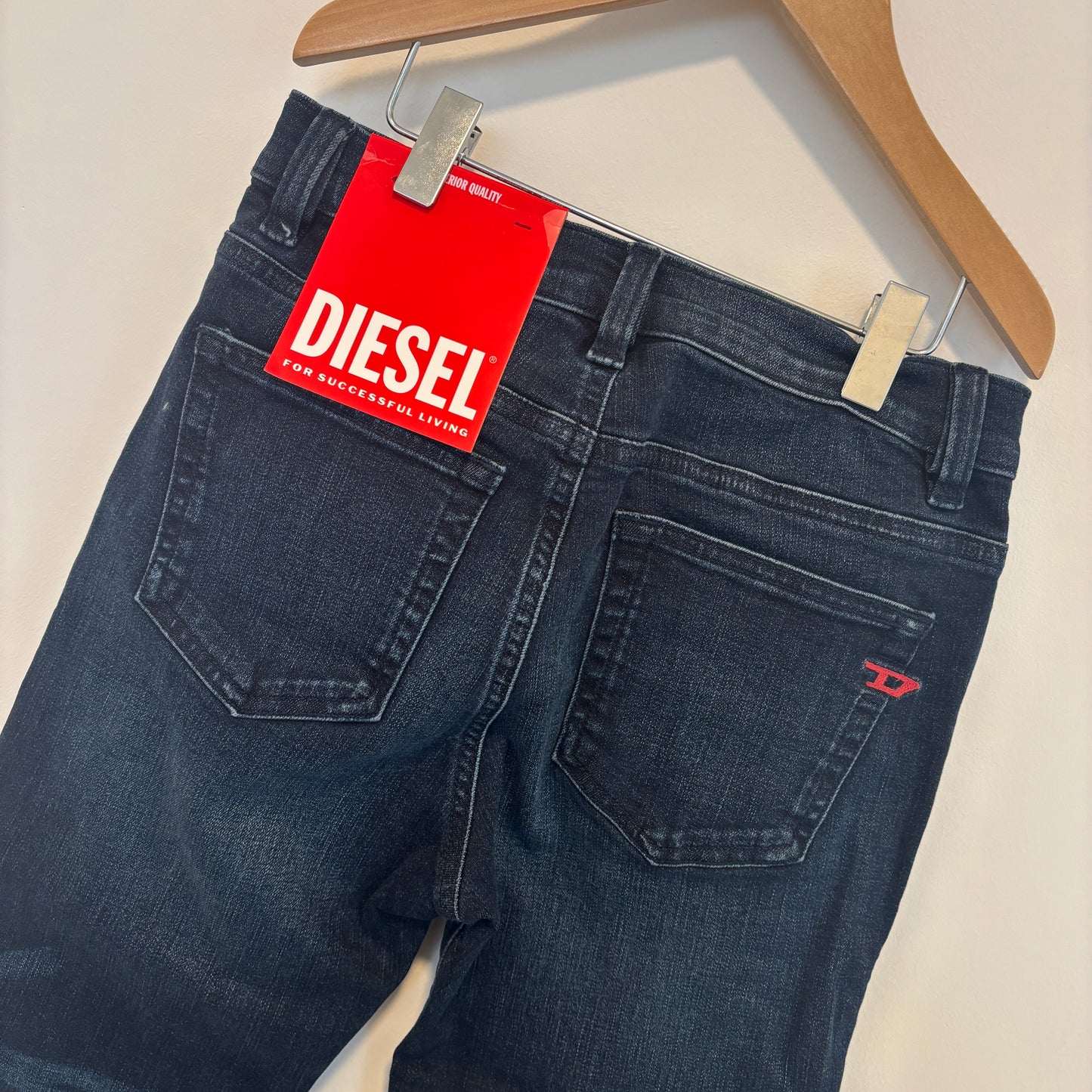 Diesel - Jeans regular fit D-Viker J00809