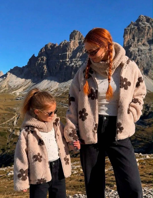 Mère & Fille - Veste beige en moumoute ‼️ précommande : réception le 11/09