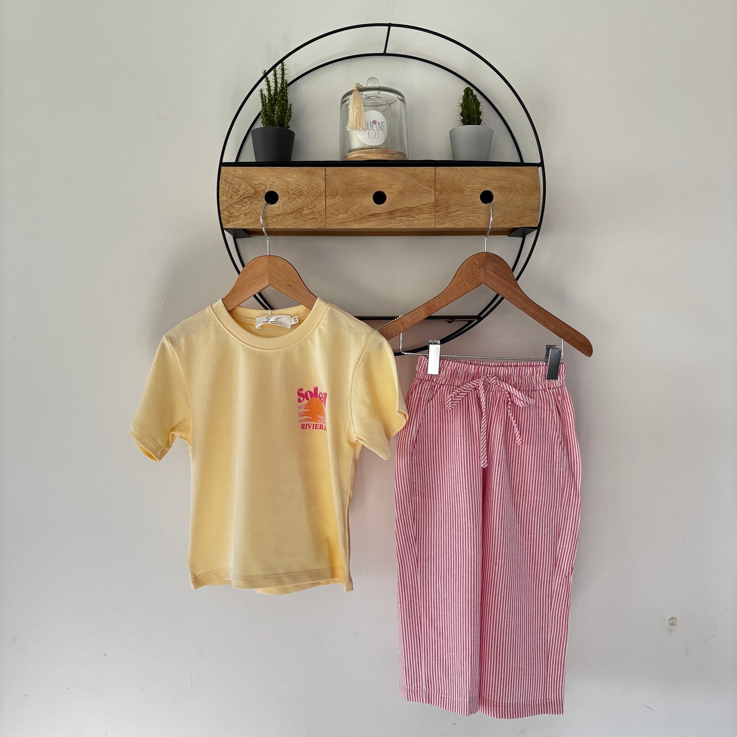 Mutter und Tochter – Rosa Hose