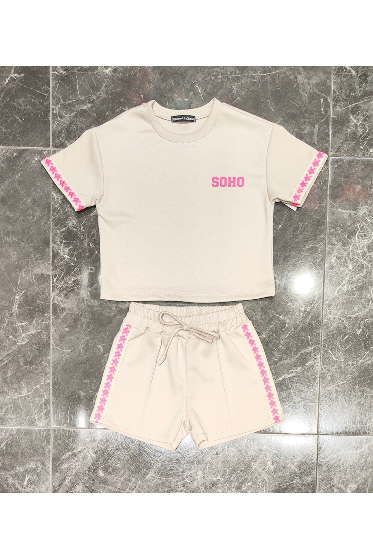 Sweat courte manche & Short beige SOHO