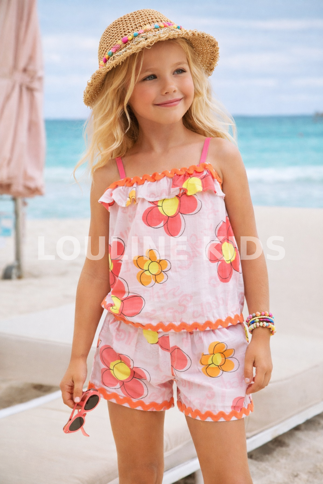 Billieblush – Weißes Cami-Top mit Blumenmuster