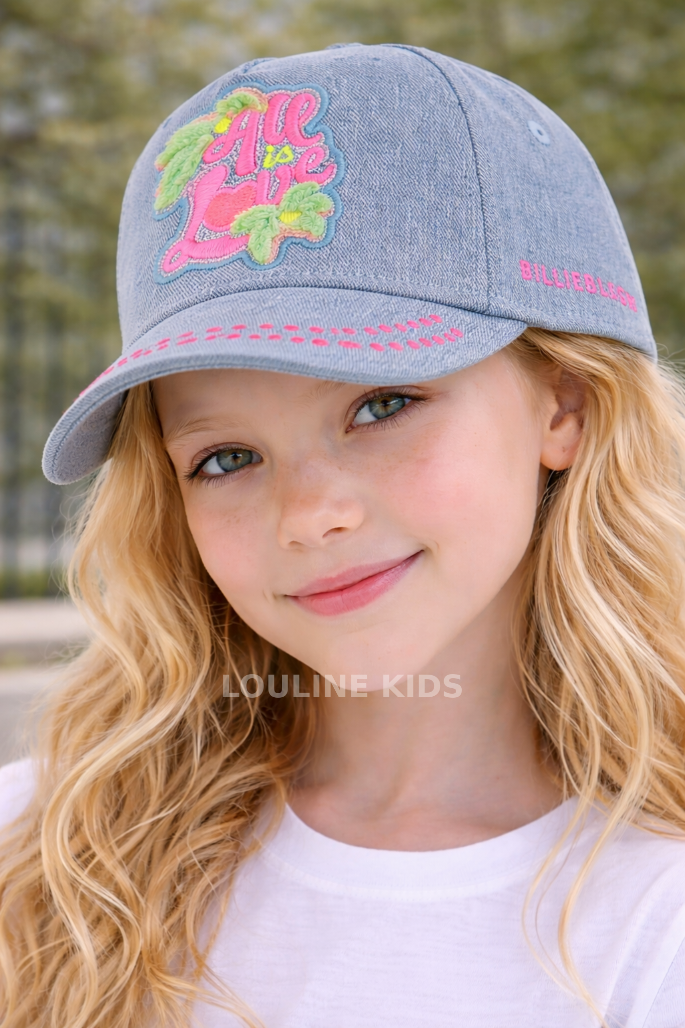 Billieblush - Casquette en denim "All is Loive"